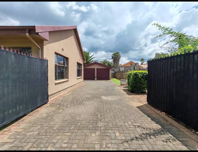 3 BEDROOM HOUSE FOR SALE IN RISIVILLE